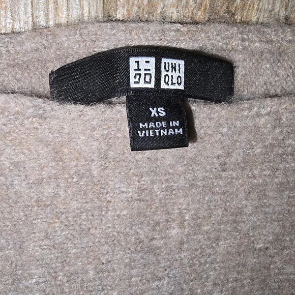 Uniqlo Sweater Soft and Cozy Wool Blend Size XS - Picture 2 of 13